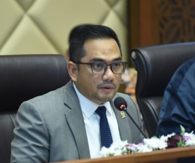 Ketua Komisi II Tak Setuju Caleg Harus Ber-KTP dan 5 Tahun Tinggal di Dapil